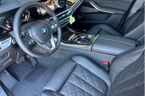 Mineral White Metallic 2026 BMW X5 PHEV xDrive50e