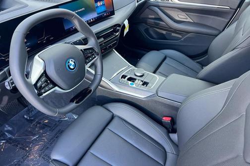 Mineral White Metallic 2025 BMW i4 Gran Coupe eDrive40