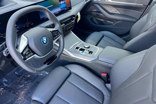 Mineral White Metallic 2025 BMW i4 Gran Coupe eDrive40