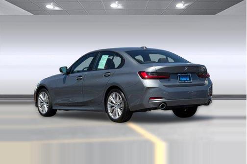 Skyscraper Grey Metallic 2023 BMW 330 330i