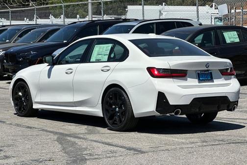 2025 BMW 330 330i Sedan
