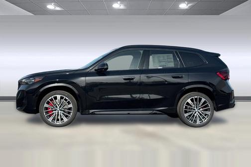 Black Sapphire Metallic 2026 BMW X1 xDrive28i