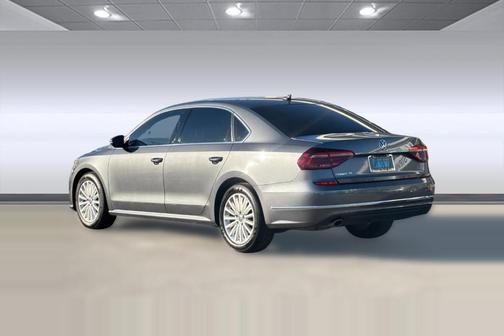 2017 Volkswagen Passat 1.8T SE