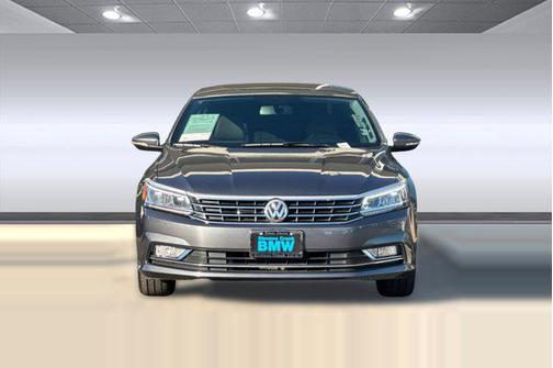 2017 Volkswagen Passat 1.8T SE