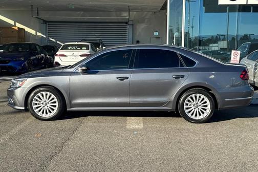 2017 Volkswagen Passat 1.8T SE