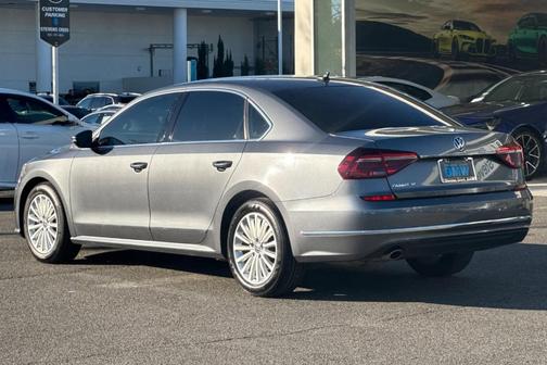 2017 Volkswagen Passat 1.8T SE