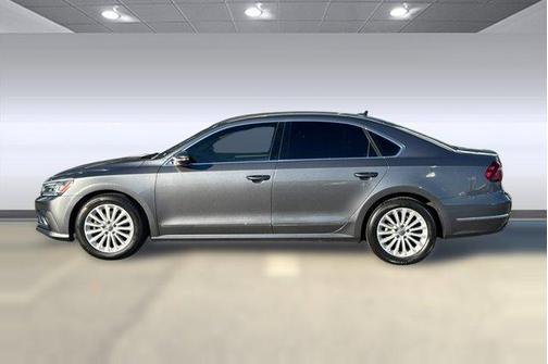 2017 Volkswagen Passat 1.8T SE