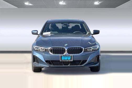 Arctic Race Blue Metallic 2026 BMW 330 330i