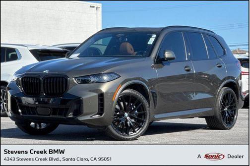 Manhattan Green Metallic 2026 BMW X5 xDrive40i