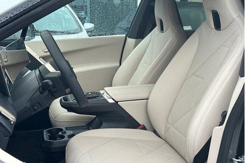 2026 BMW iX xDrive45