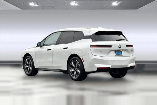 2026 BMW iX xDrive45