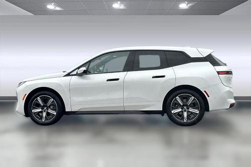 2026 BMW iX xDrive45