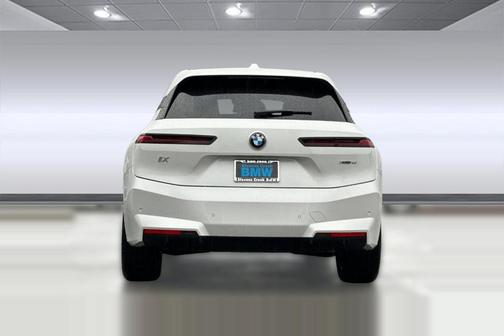 2026 BMW iX xDrive45