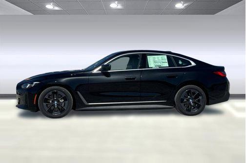 Black Sapphire Metallic 2026 BMW i4 Gran Coupe xDrive40