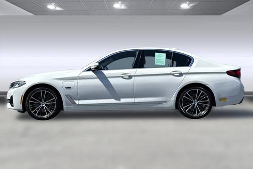 2022 BMW 530e Base