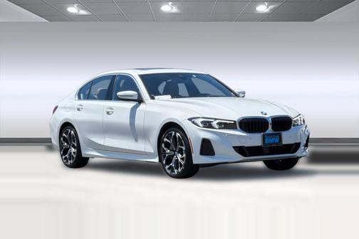 Alpine White 2026 BMW 330 330i
