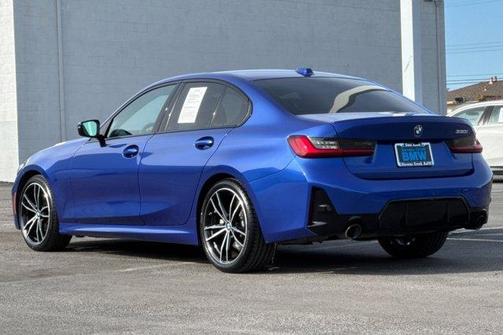 2023 BMW 330 330i