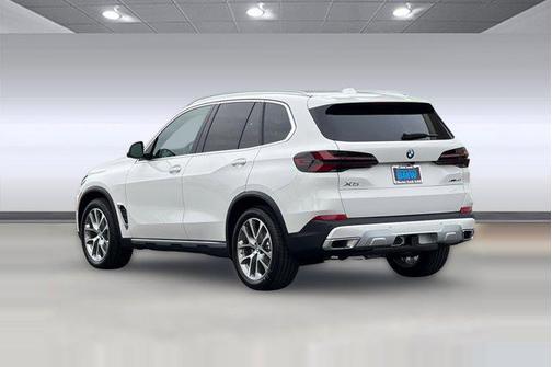 Alpine White 2026 BMW X5 xDrive40i