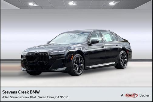 Black Sapphire Metallic 2026 BMW 750e i xDrive