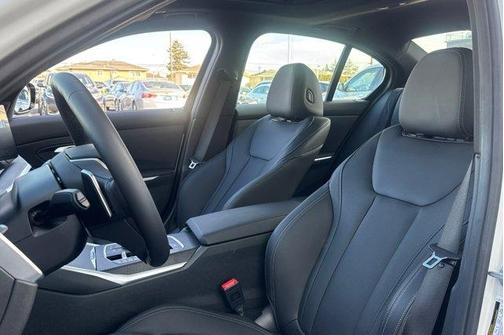 2023 BMW 330 330i