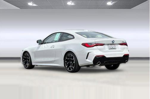 Mineral White Metallic 2025 BMW 430 i