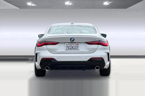 Mineral White Metallic 2025 BMW 430 i