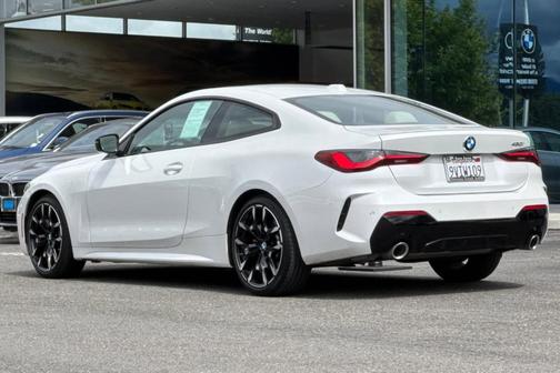 Mineral White Metallic 2025 BMW 430 i