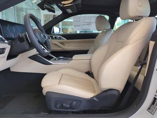 Mineral White Metallic 2025 BMW 430 i
