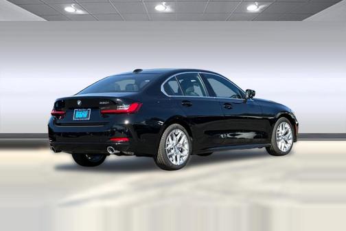 2025 BMW 330 i