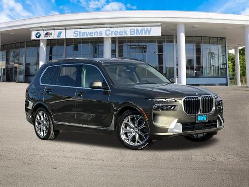 2025 BMW X7 xDrive40i