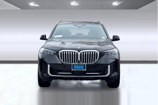 Black Sapphire Metallic 2026 BMW X5 PHEV xDrive50e
