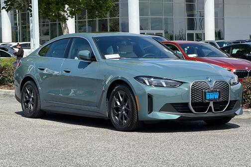 Cape York Green Metallic 2025 BMW i4 Gran Coupe eDrive40