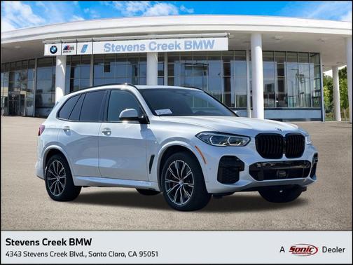 2022 BMW X5 M50i