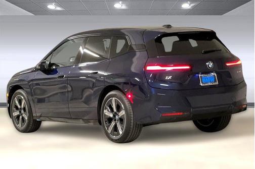 2026 BMW iX xDrive45
