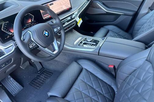 Black Sapphire Metallic 2026 BMW X5 xDrive40i