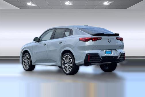 Brooklyn Grey Metallic 2026 BMW X2 xDrive28i