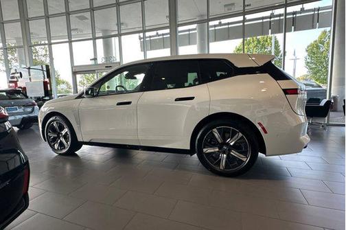 Alpine White 2026 BMW iX xDrive45