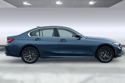 2025 BMW 330 i xDrive