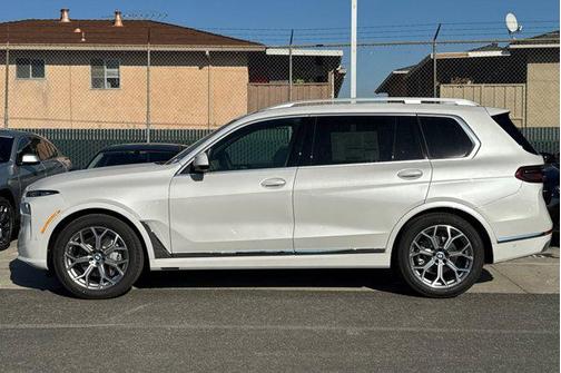 2026 BMW X7 xDrive40i