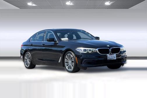 Jet Black 2019 BMW 530e iPerformance