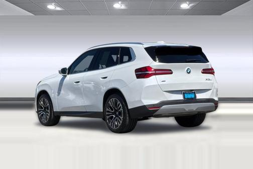Mineral White Metallic 2026 BMW X3 30 xDrive