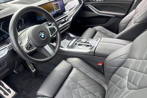 Black Sapphire Metallic 2024 BMW X5 sDrive40i