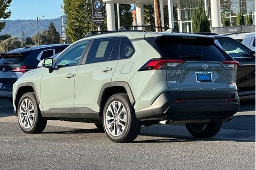 2023 Toyota RAV4 XLE Premium
