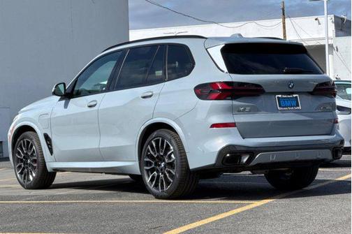 Brooklyn Grey Metallic 2026 BMW X5 PHEV xDrive50e