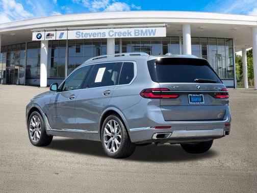 2025 BMW X7 xDrive40i