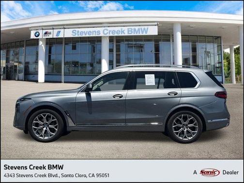 2025 BMW X7 xDrive40i
