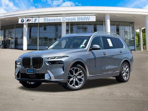2025 BMW X7 xDrive40i