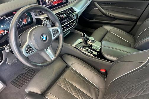 Black Sapphire Metallic 2023 BMW M550 i Xdrive