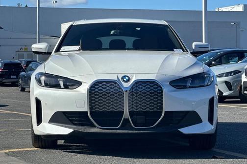 Mineral White Metallic 2025 BMW i4 Gran Coupe eDrive40