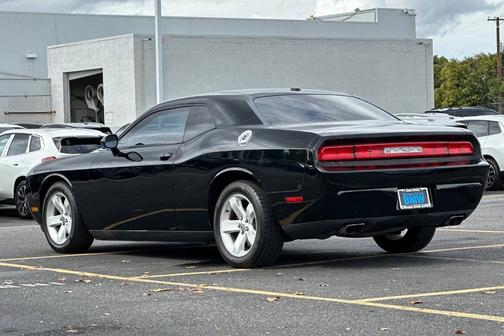 2012 Dodge Challenger SXT